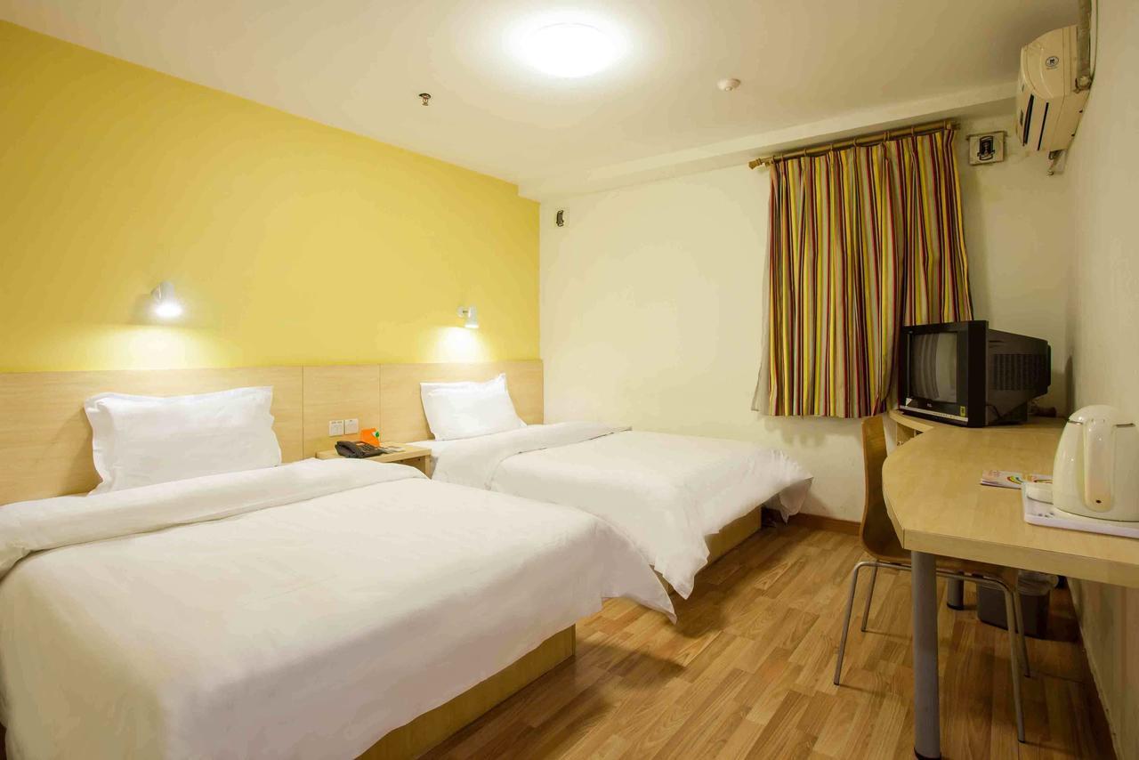 7Days Inn Shantou Coach Terminal Huang He Road חדר תמונה